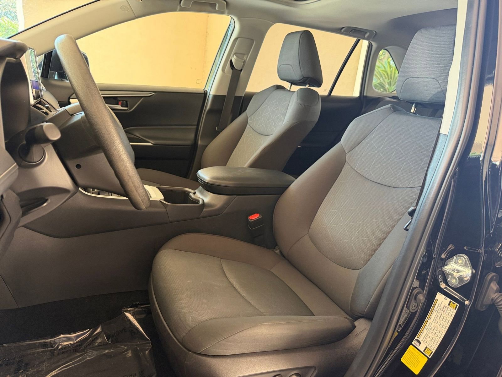 Thumbnail: 2025 Toyota RAV4 - 21