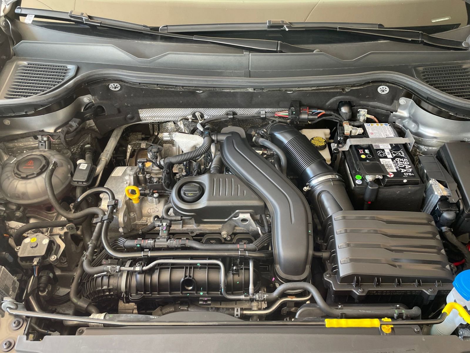 Thumbnail: 2025 Volkswagen Taos - 28