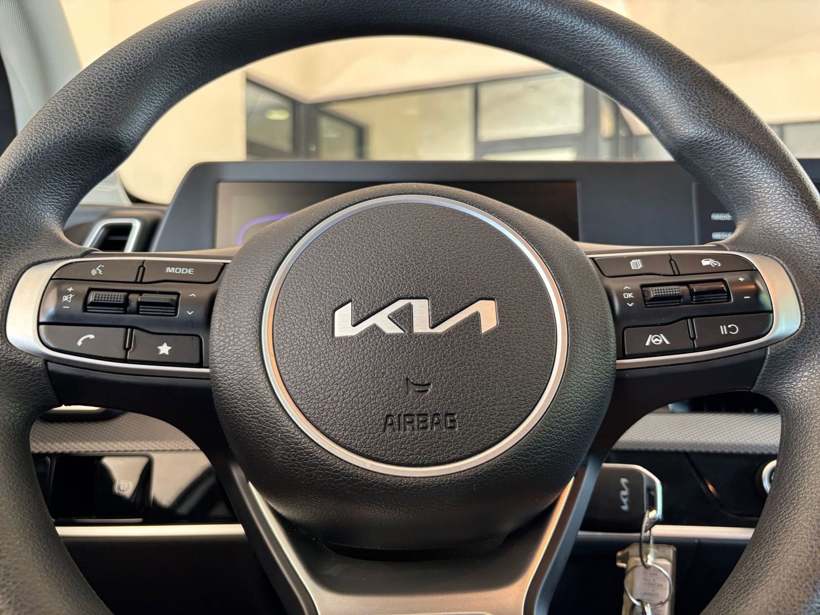 Thumbnail: 2025 Kia Sportage - 28