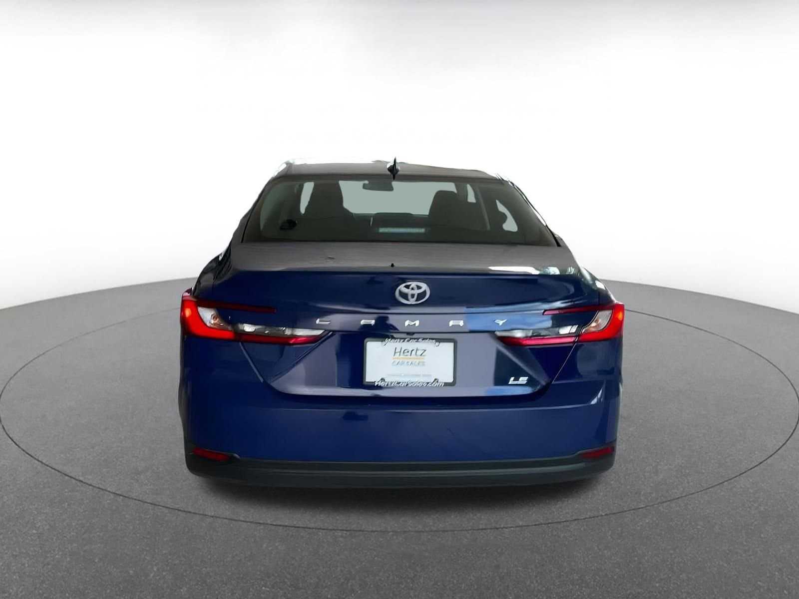 Thumbnail: 2025 Toyota Camry - 11