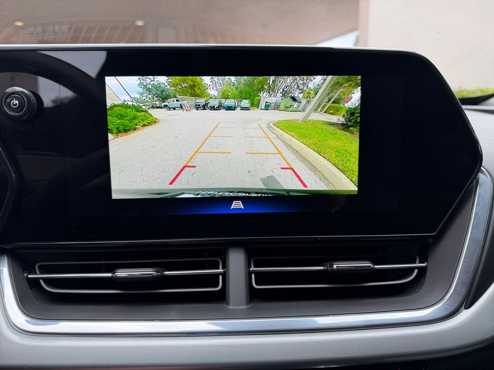 Thumbnail: 2025 Chevrolet Trax - 17