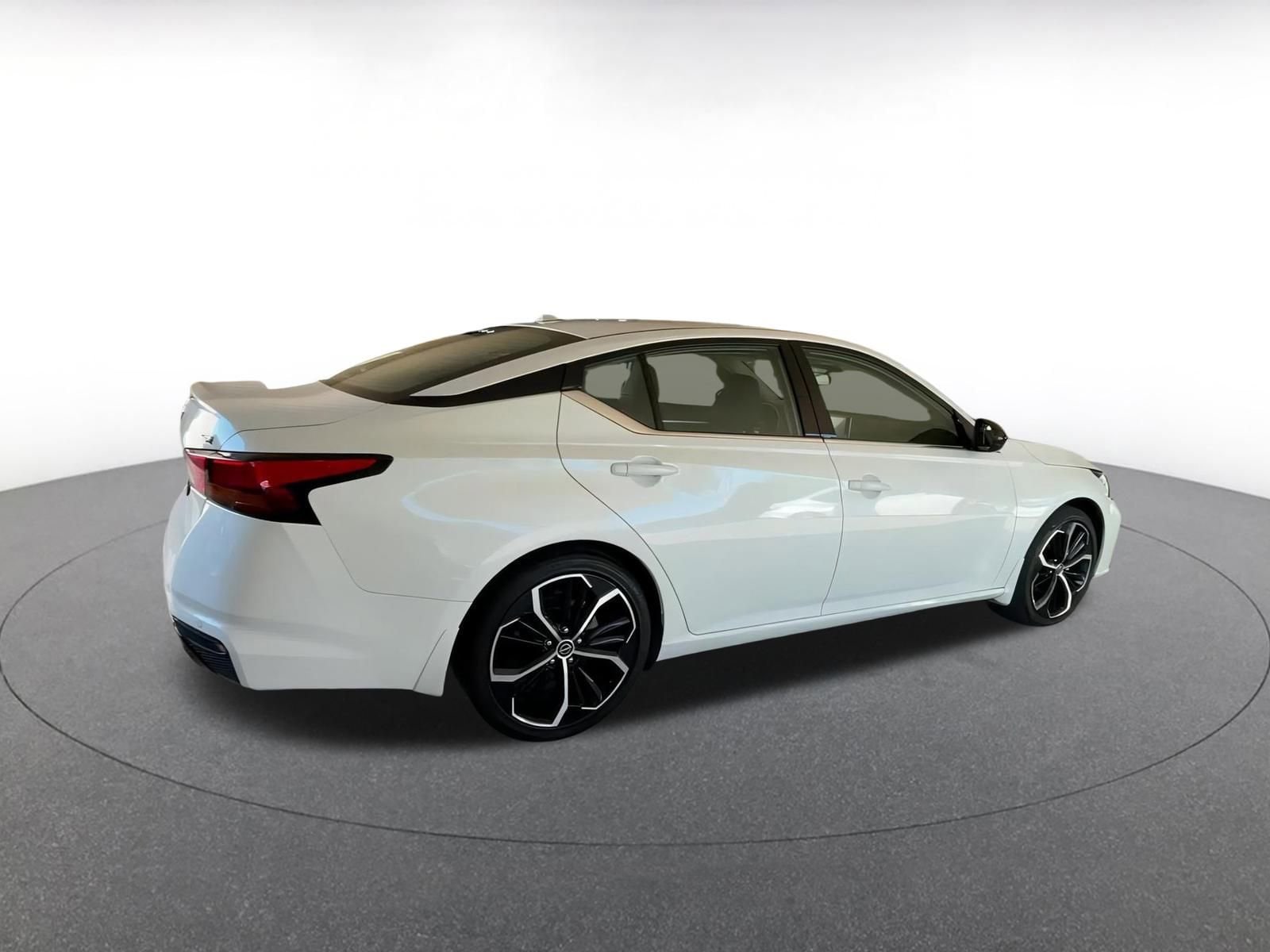 Thumbnail: 2025 Nissan Altima - 15