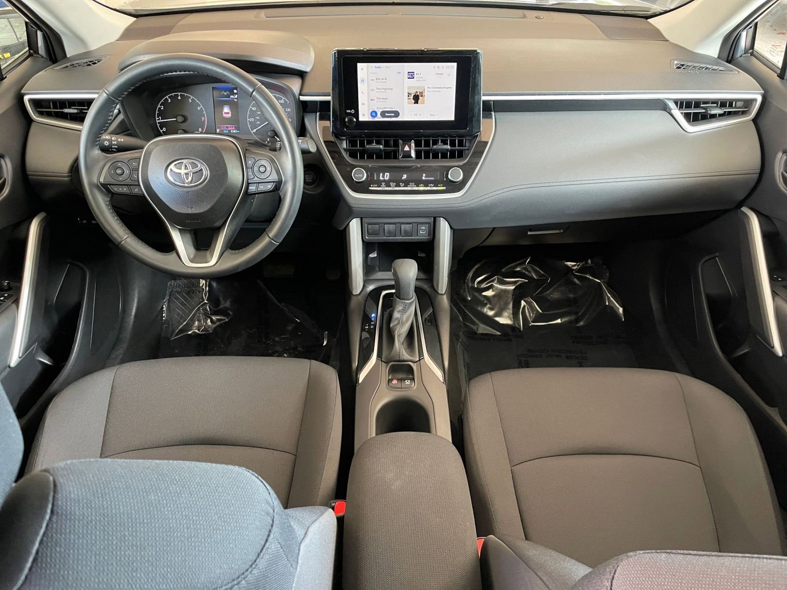 Thumbnail: 2025 Toyota Corolla Cross - 31