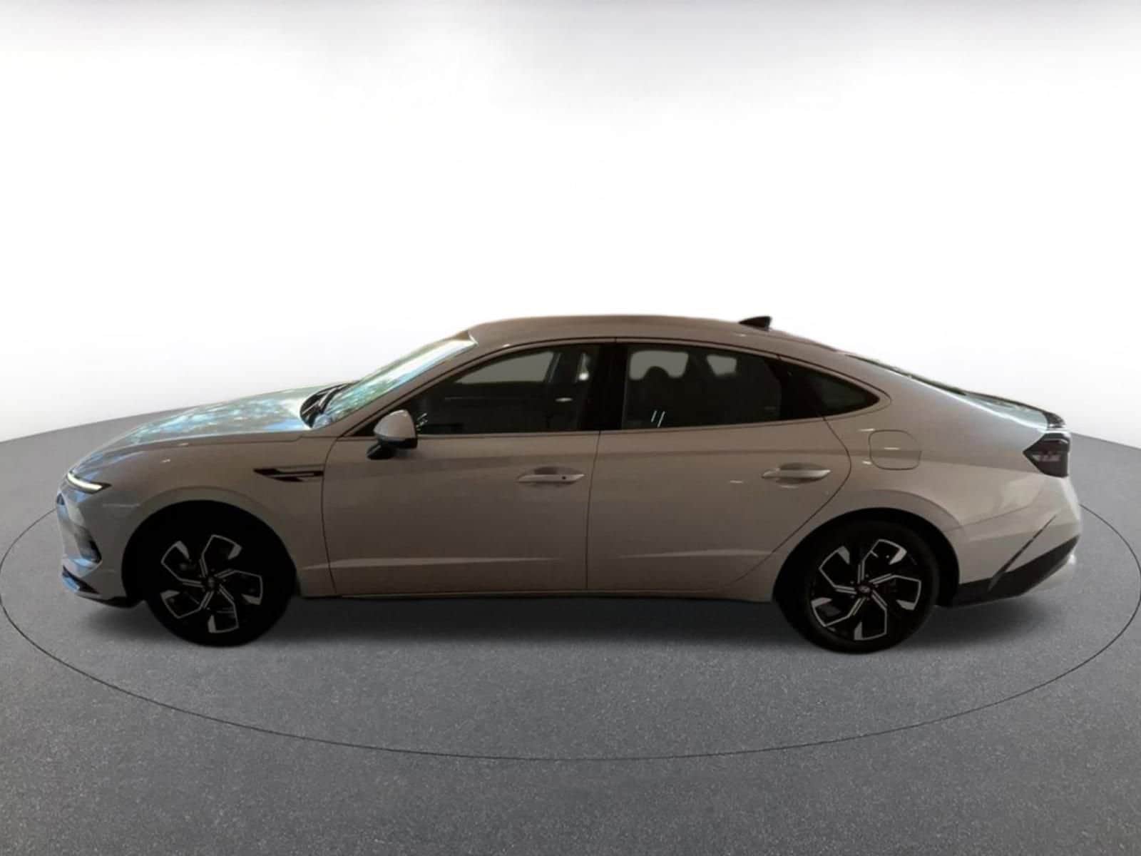 Thumbnail: 2025 Hyundai Sonata - 9