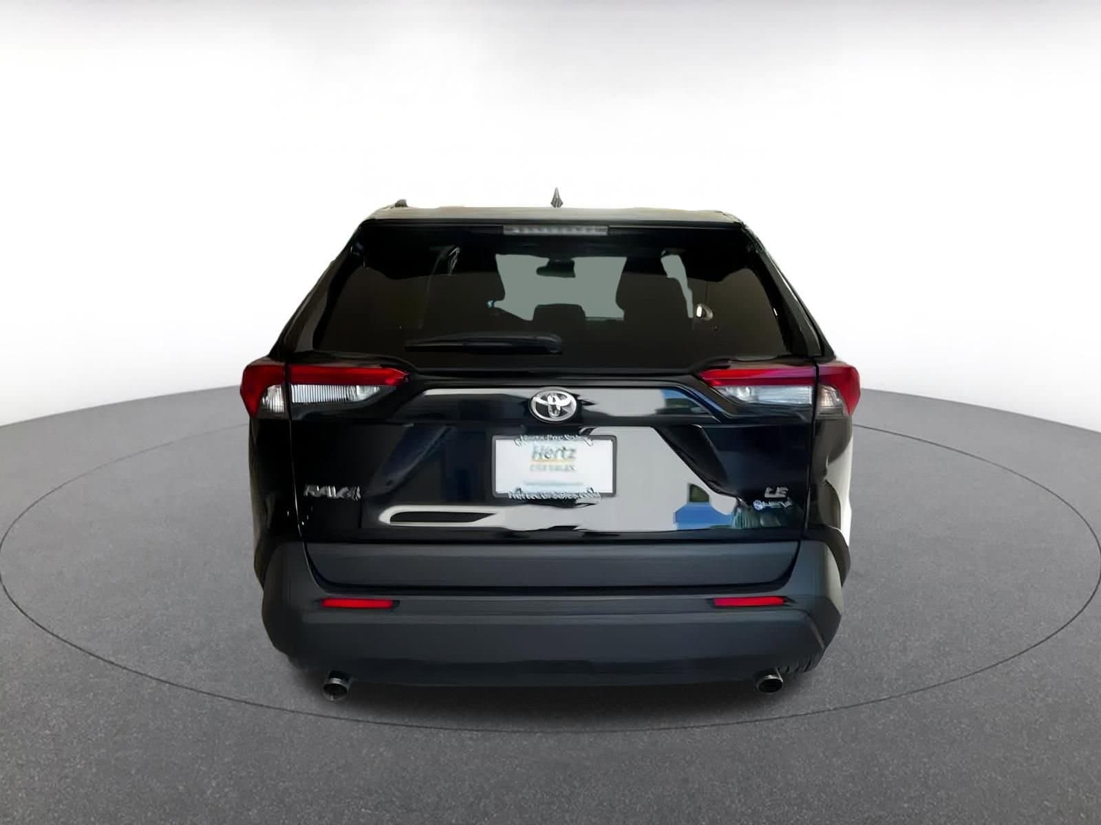 Thumbnail: 2025 Toyota RAV4 - 18