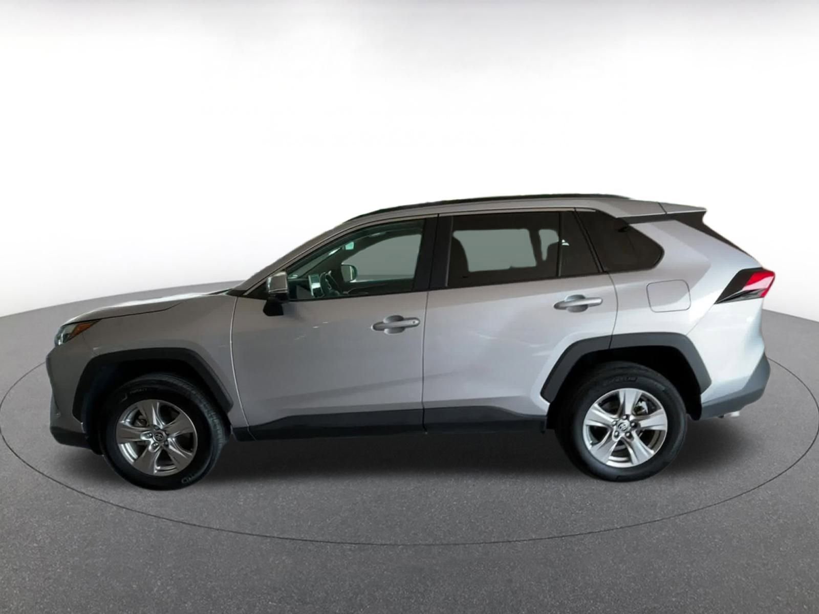 Thumbnail: 2024 Toyota RAV4 - 9