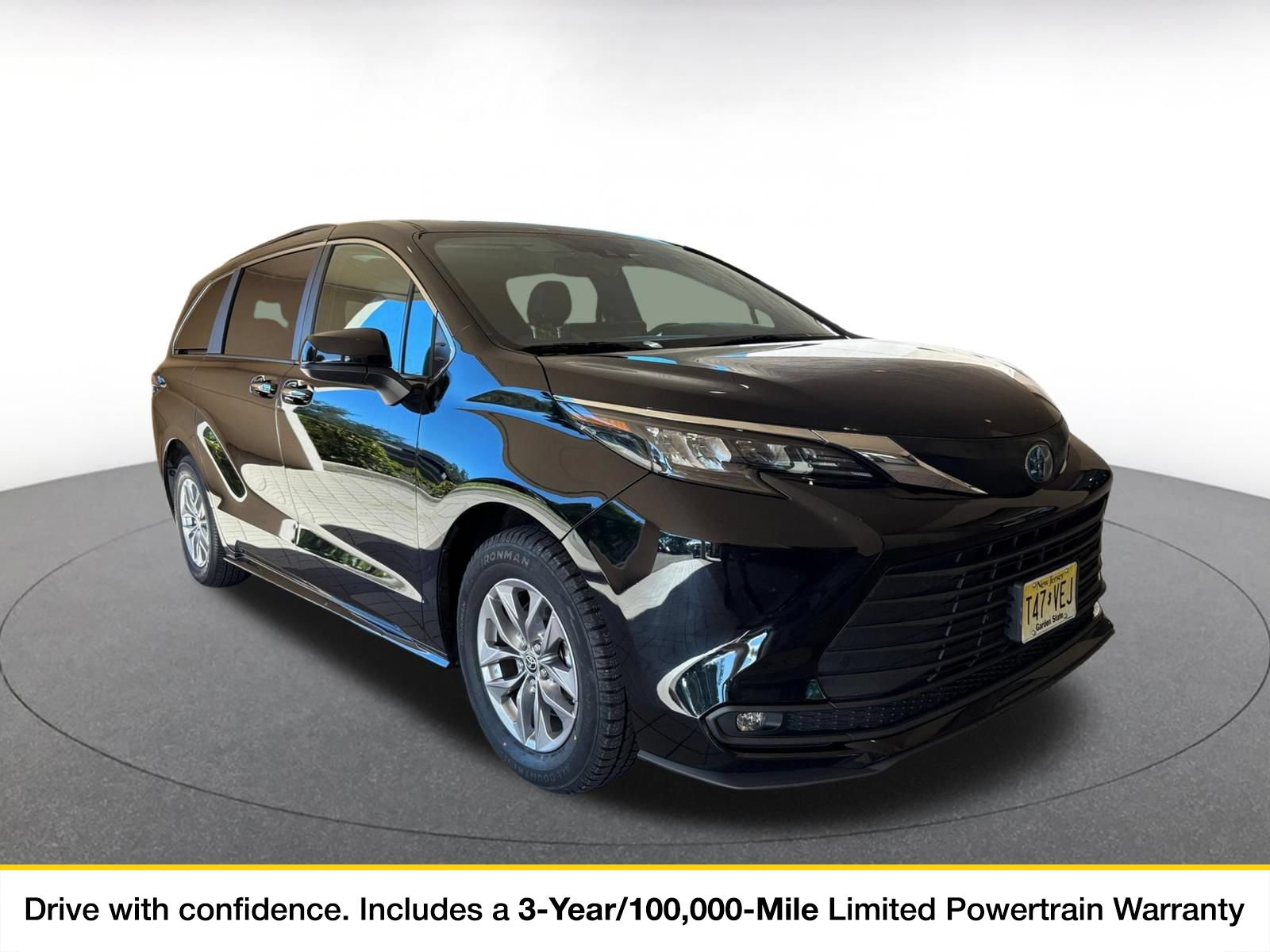 2025 Toyota Sienna XLE
