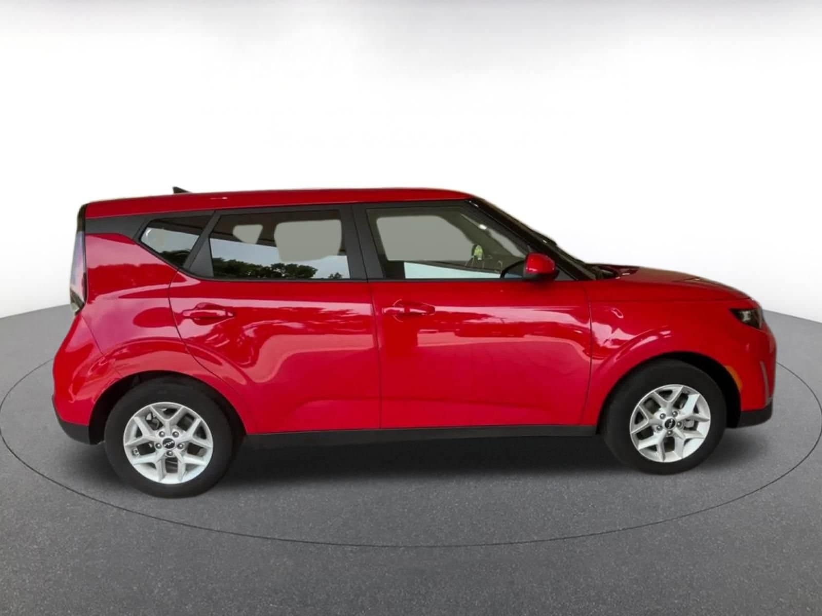 Thumbnail: 2025 Kia Soul - 16
