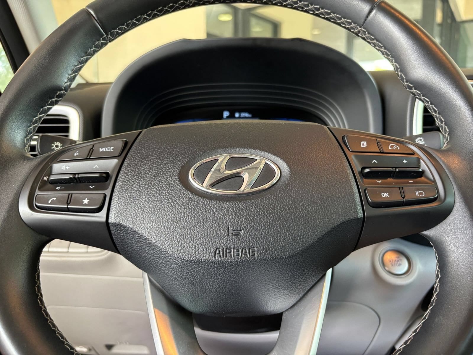 Thumbnail: 2025 Hyundai Venue - 27