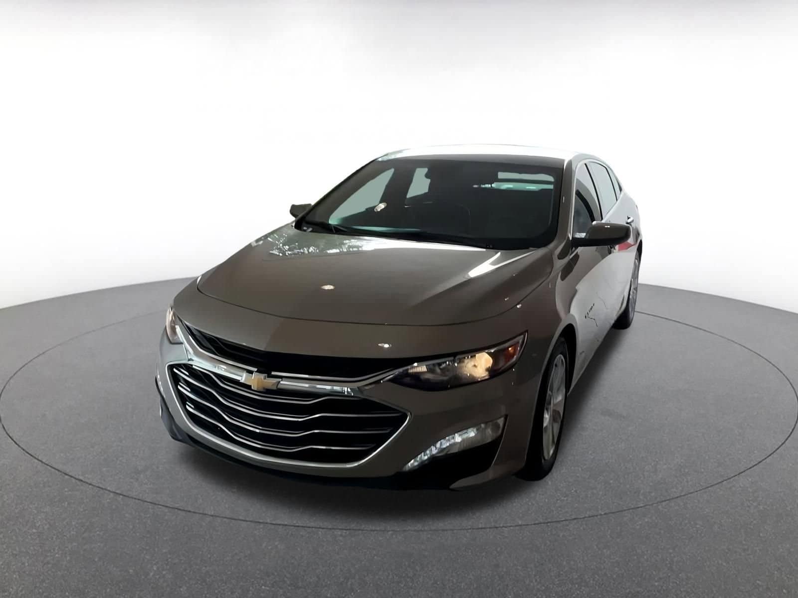 Thumbnail: 2024 Chevrolet Malibu - 7