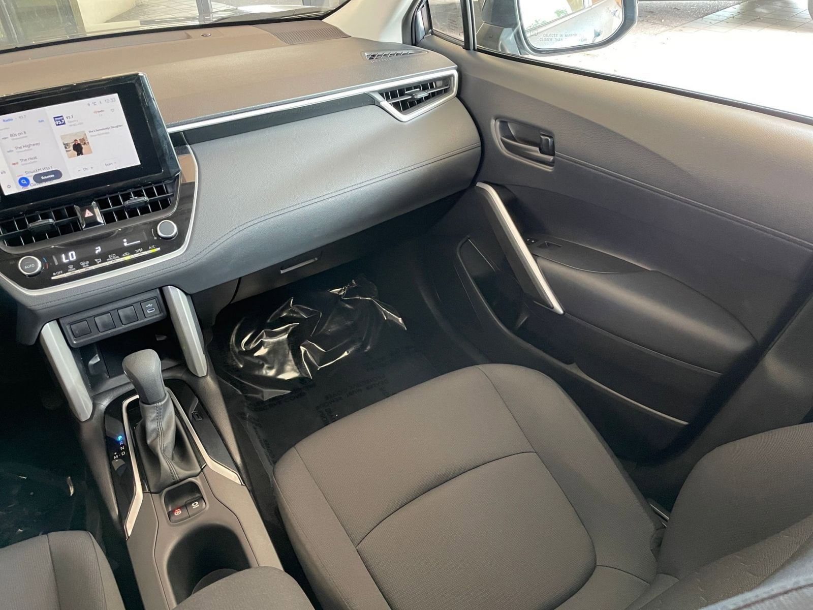 Thumbnail: 2025 Toyota Corolla Cross - 33