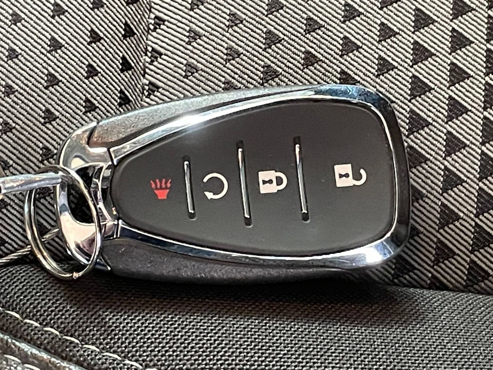 Thumbnail: 2025 Chevrolet Trax - 21