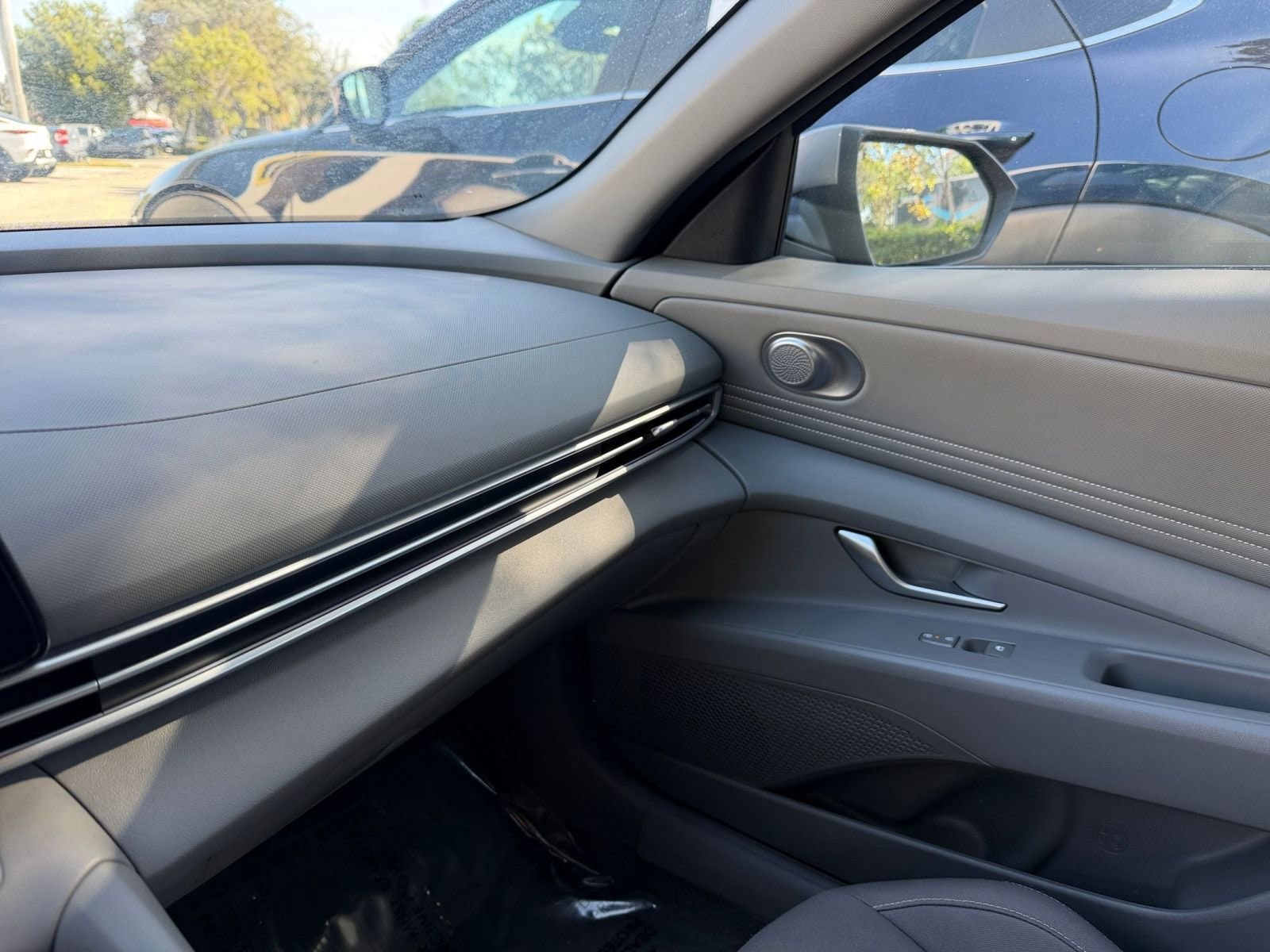 Thumbnail: 2025 Hyundai Elantra - 29