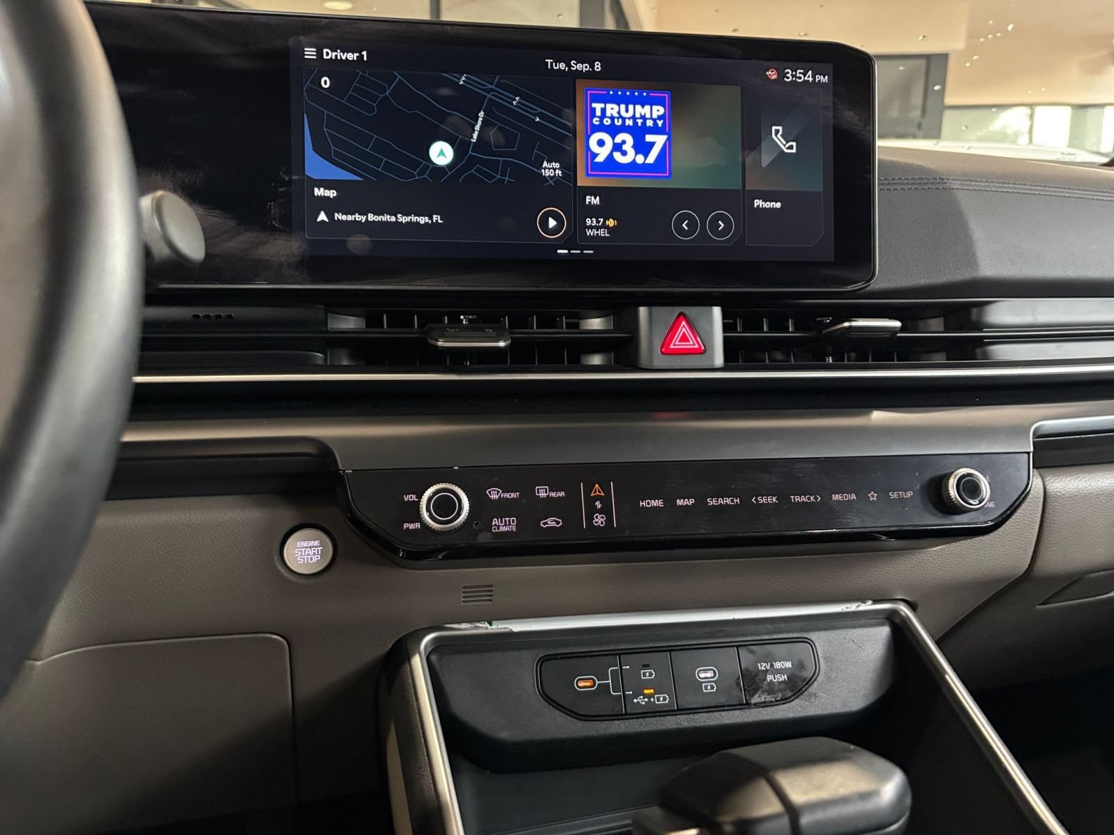 Thumbnail: 2026 Kia Carnival - 16