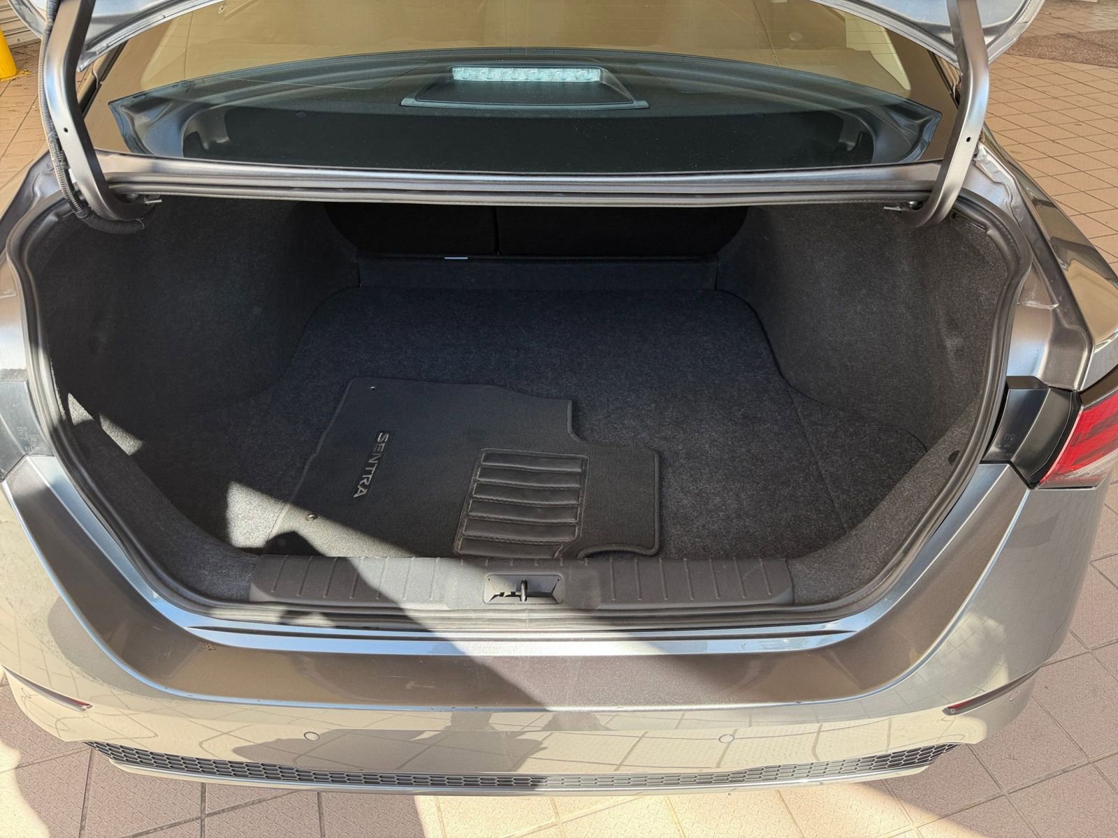 Thumbnail: 2025 Nissan Sentra - 25