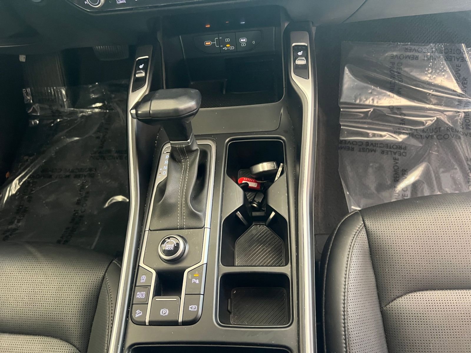 2024 Kia Sorento S 30