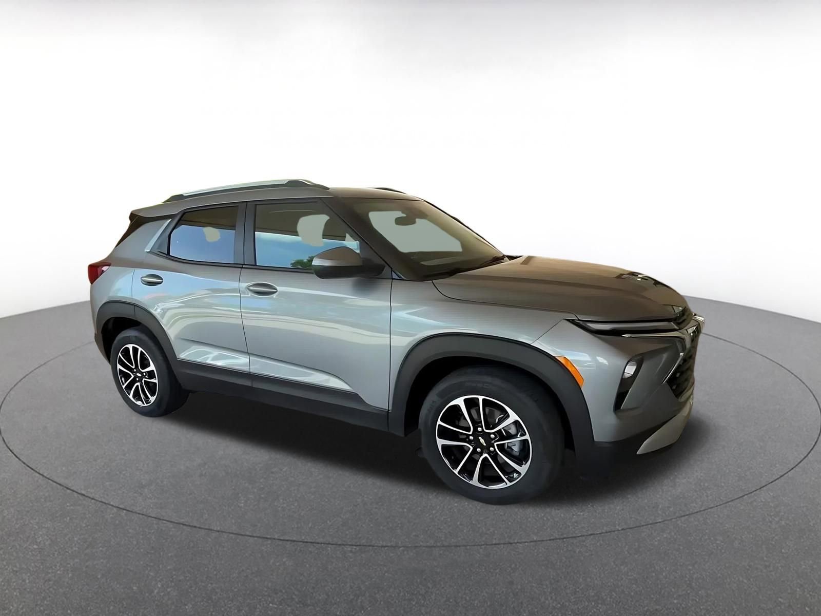 Thumbnail: 2025 Chevrolet TrailBlazer - 2
