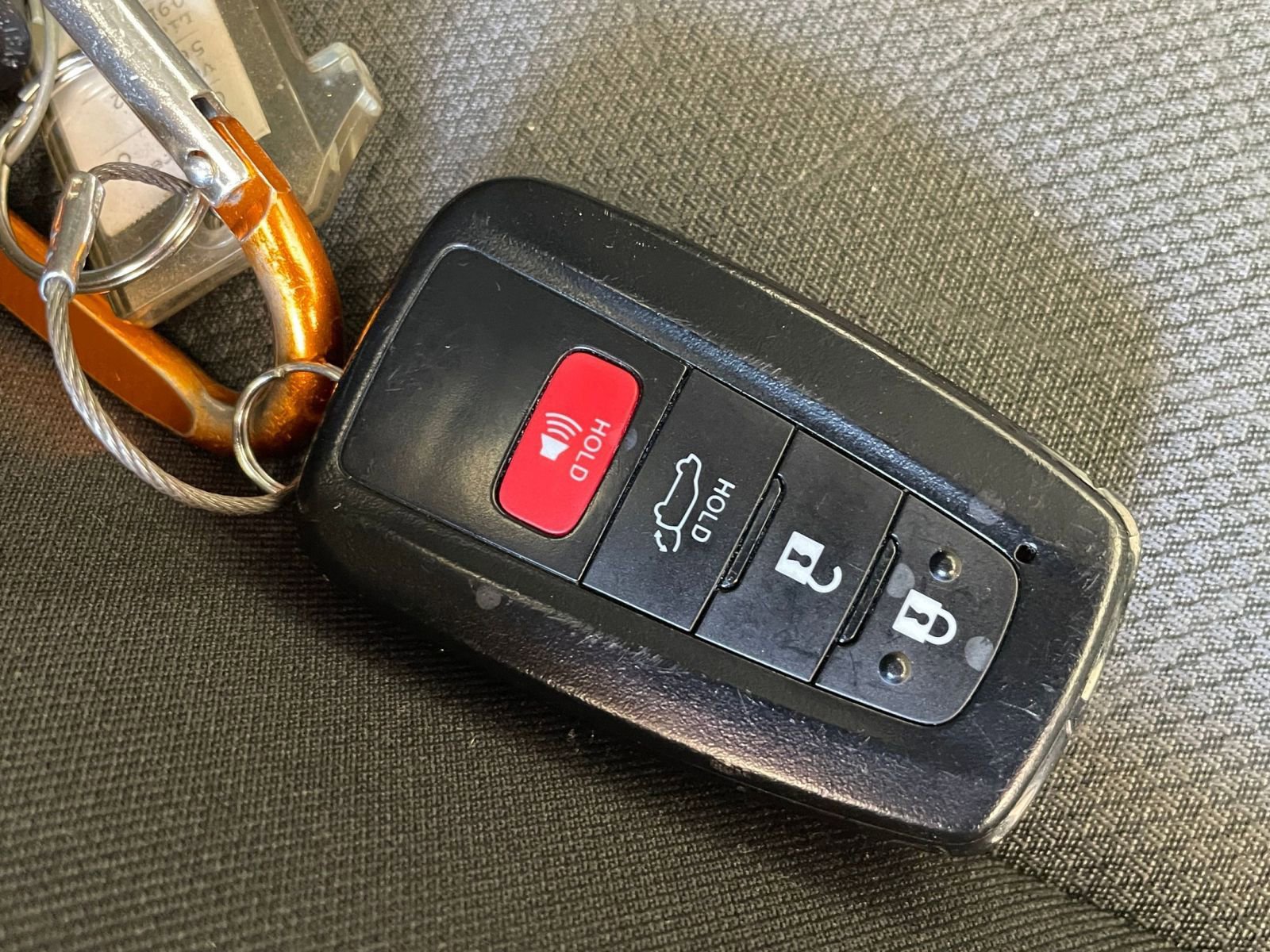 Thumbnail: 2025 Toyota RAV4 - 22