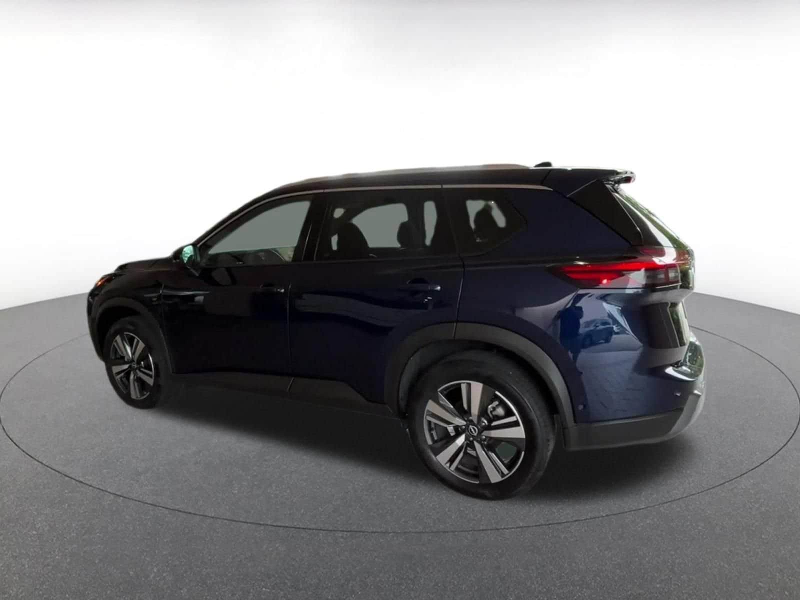 Thumbnail: 2026 Nissan Rogue - 10