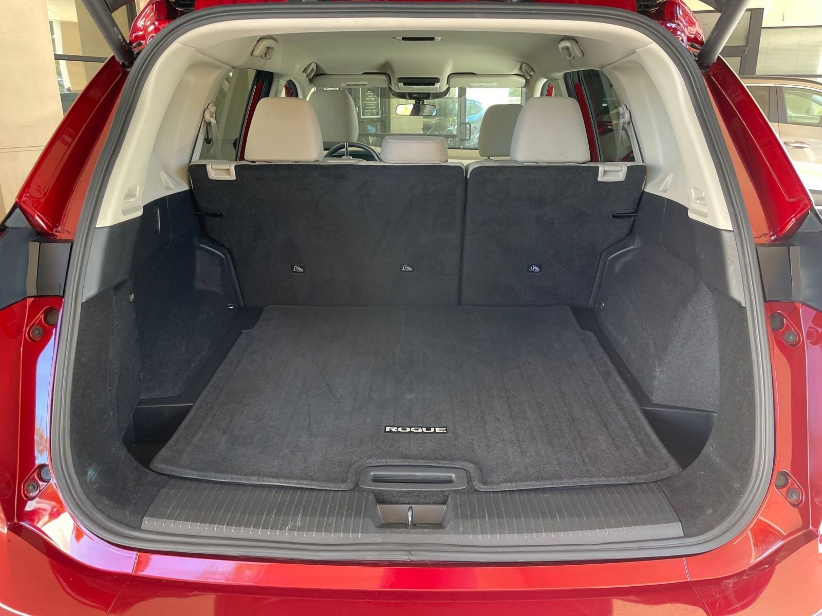 Thumbnail: 2025 Nissan Rogue - 33