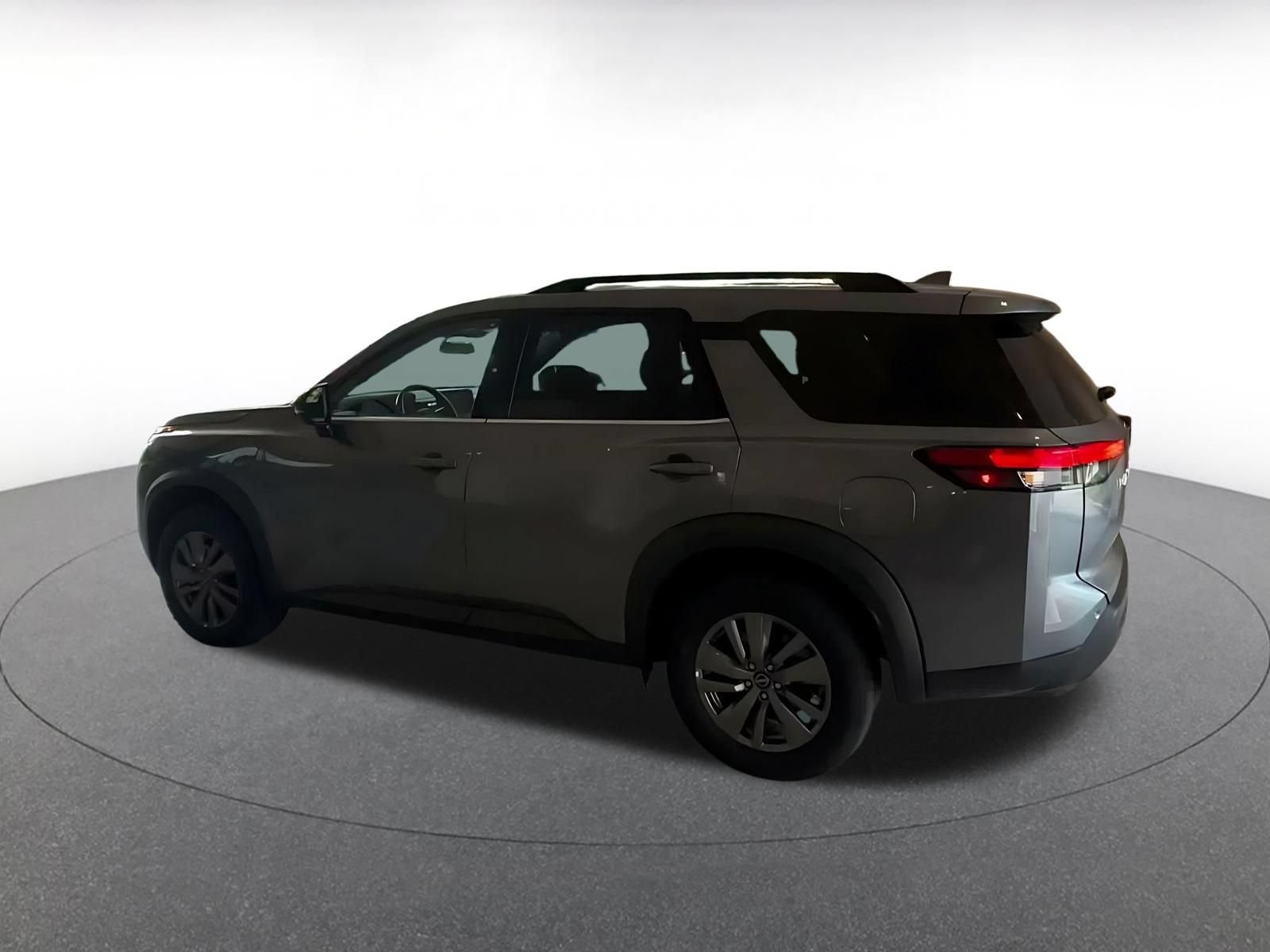 Thumbnail: 2025 Nissan Pathfinder - 8