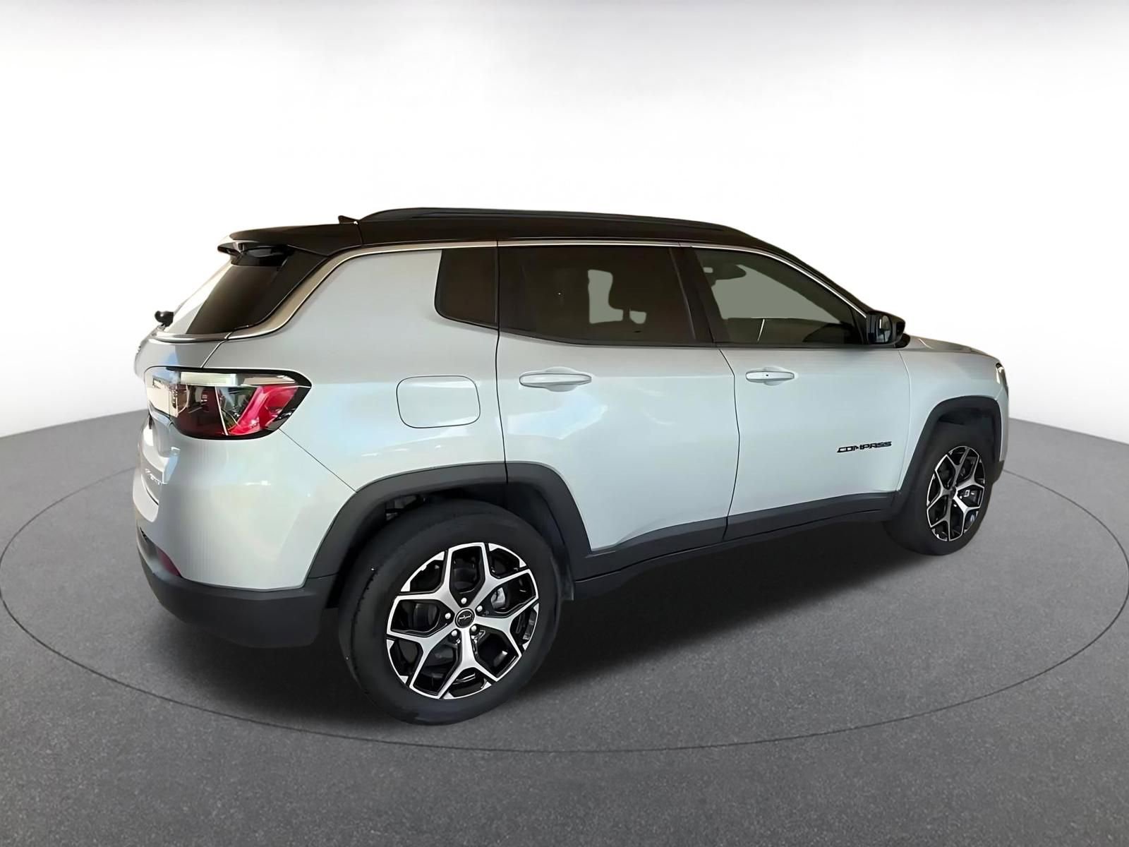 Thumbnail: 2025 Jeep Compass - 15