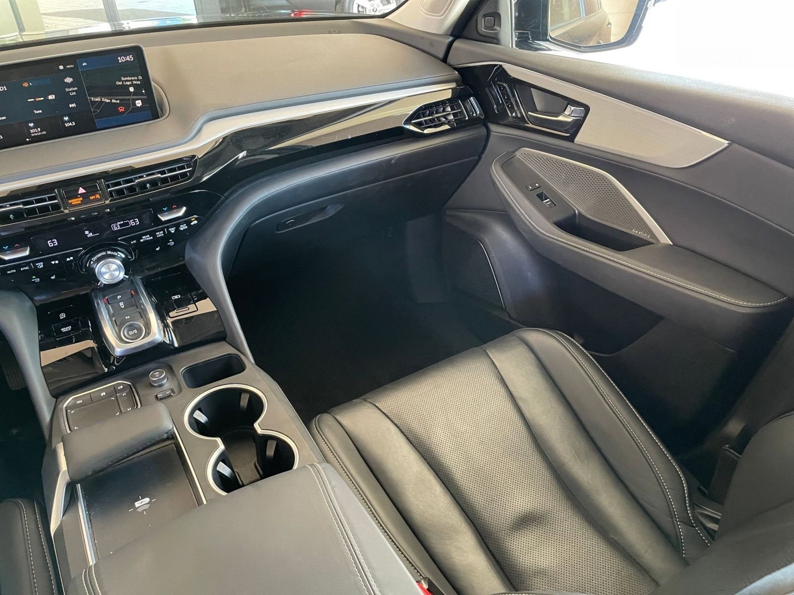 Thumbnail: 2023 Acura MDX - 35