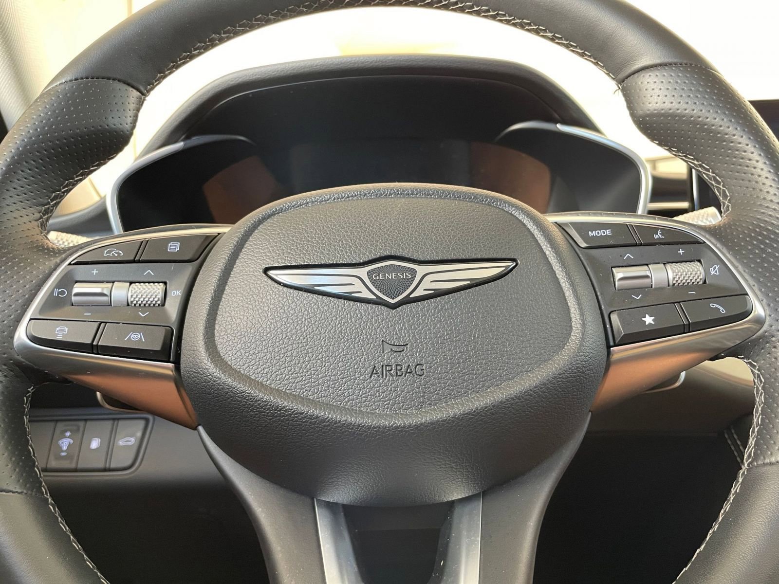 Thumbnail: 2025 Genesis G70 - 30