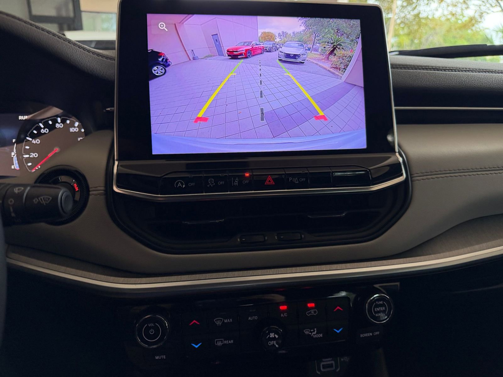 Thumbnail: 2025 Jeep Compass - 17