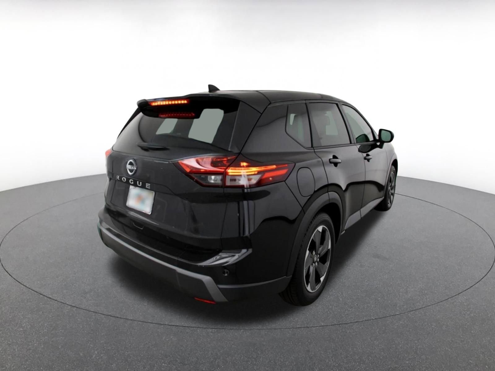 Thumbnail: 2025 Nissan Rogue - 17