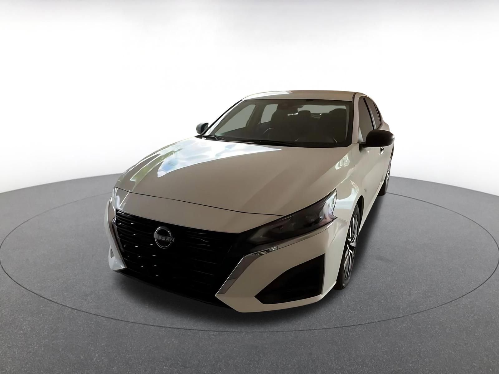Thumbnail: 2025 Nissan Altima - 4