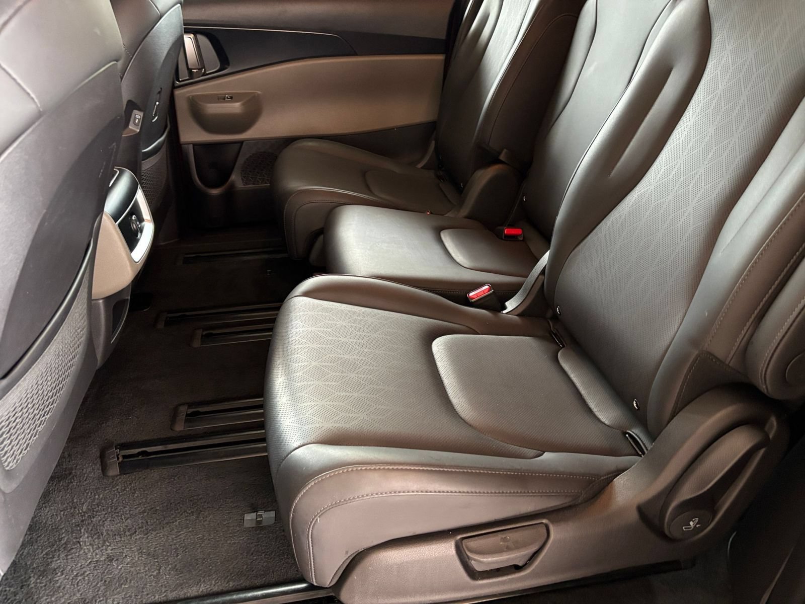 Thumbnail: 2026 Kia Carnival - 27