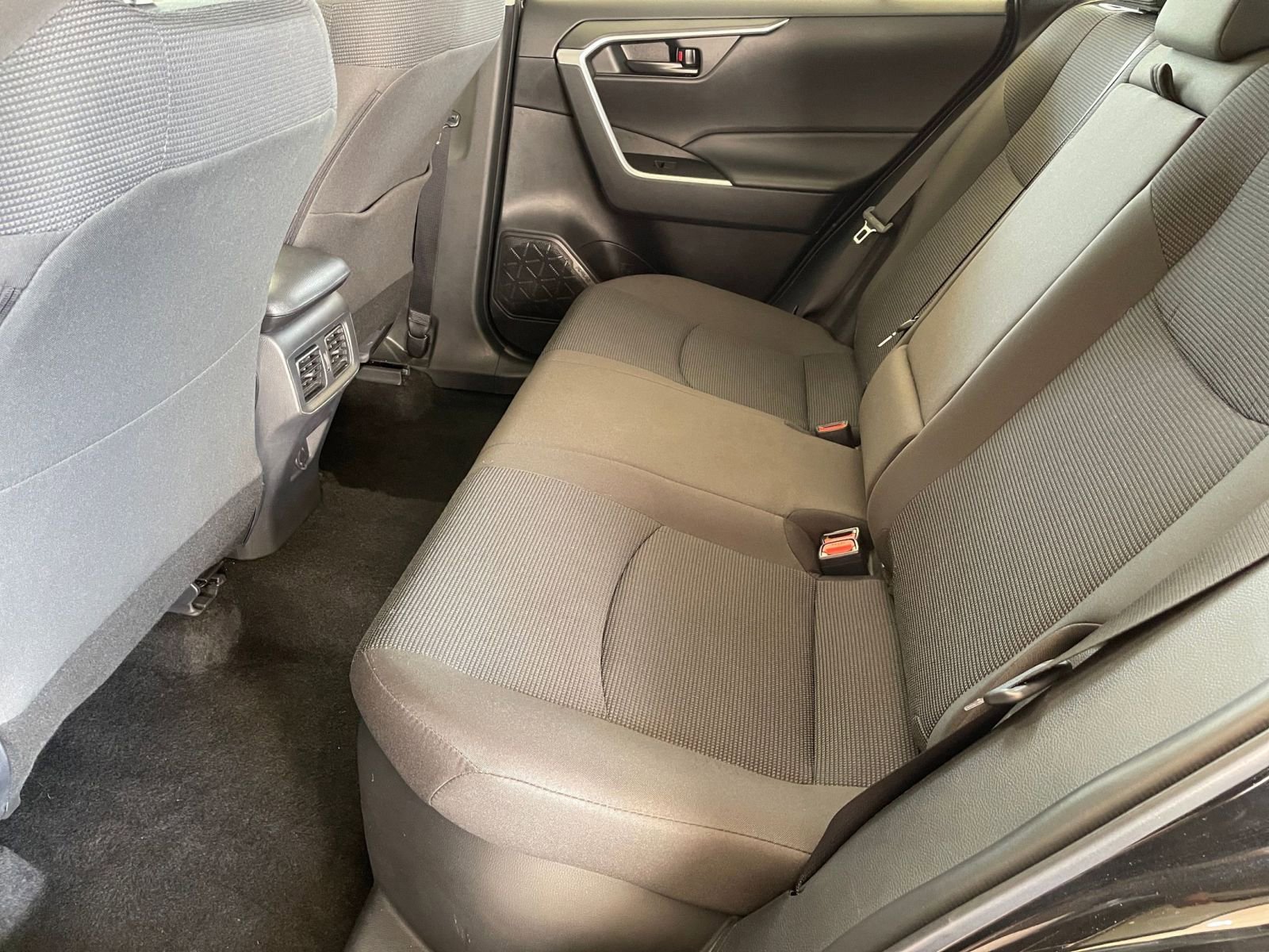 Thumbnail: 2025 Toyota RAV4 - 24