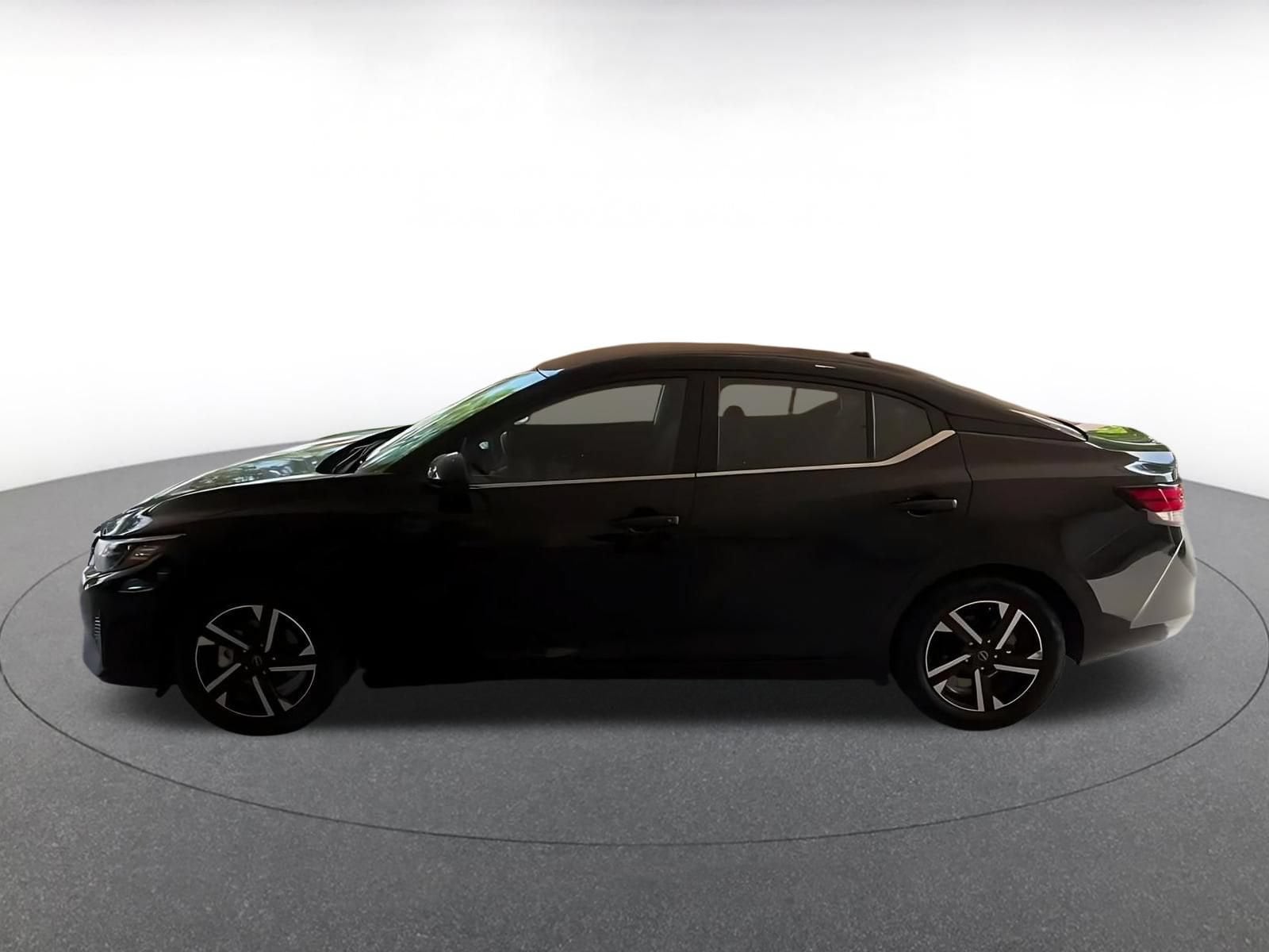 2025 Nissan Sentra SV - Photo 8