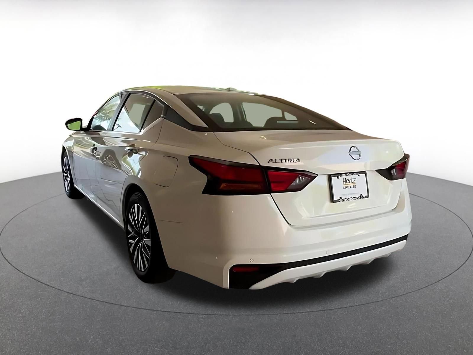 Thumbnail: 2025 Nissan Altima - 11