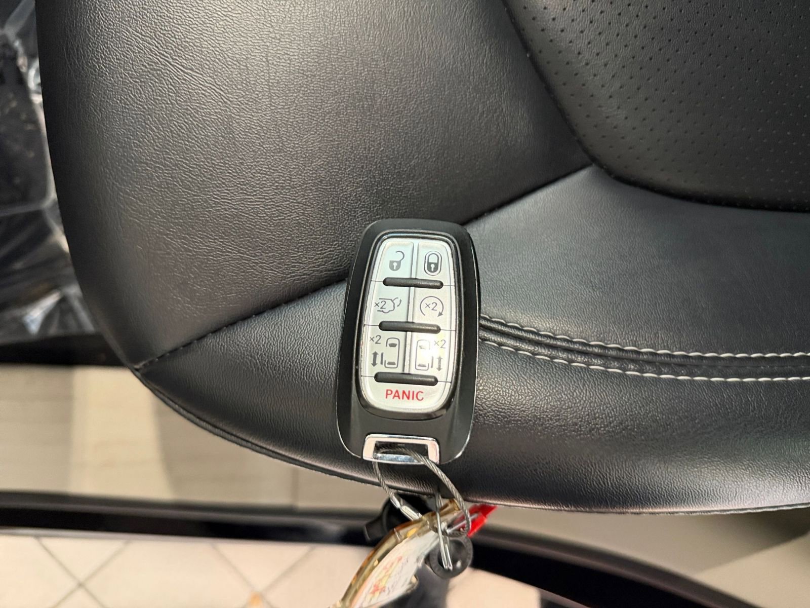 Thumbnail: 2024 Chrysler Pacifica - 18