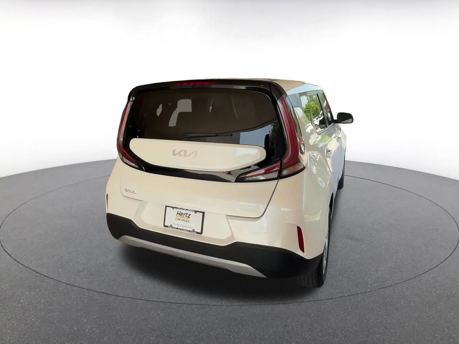 2024 Kia Soul LX 10