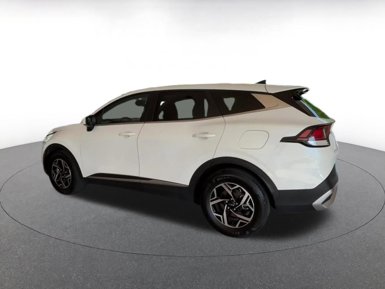 Thumbnail: 2025 Kia Sportage - 10