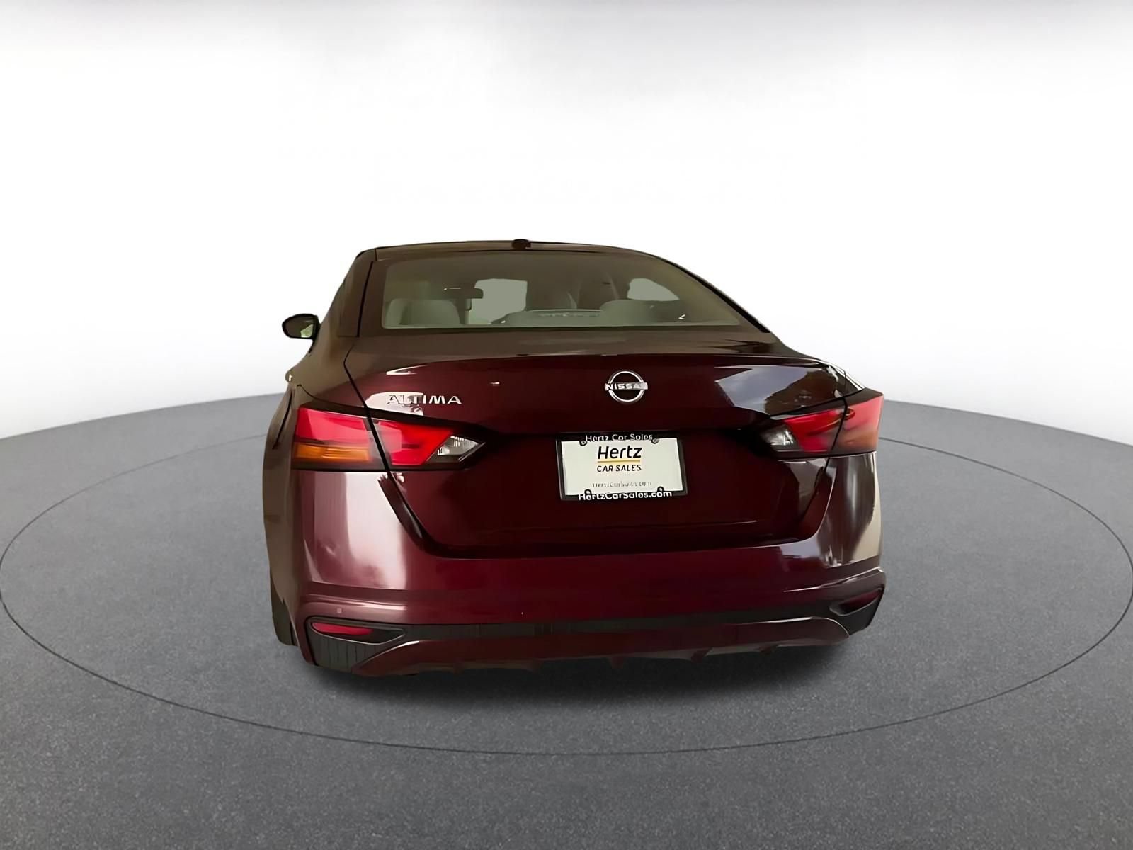 2025 Nissan Altima SV - Photo 10