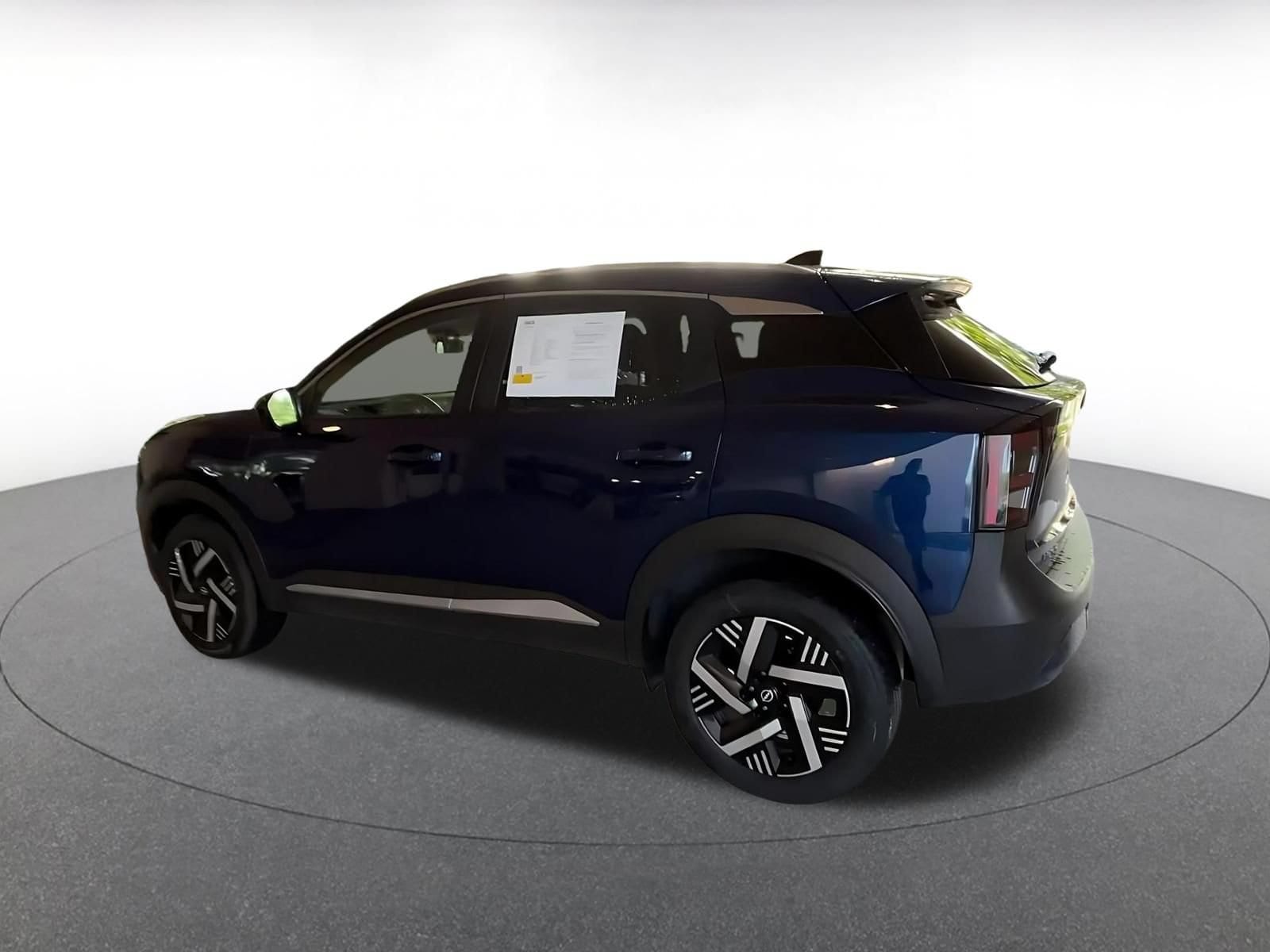 Thumbnail: 2026 Nissan Kicks - 9