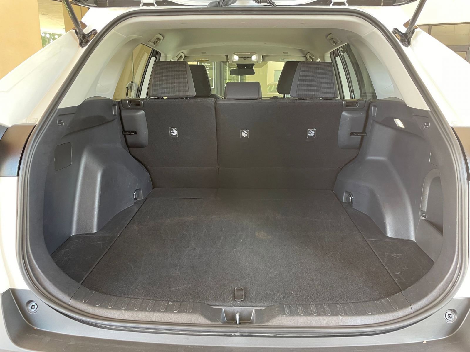 Thumbnail: 2025 Toyota RAV4 - 29