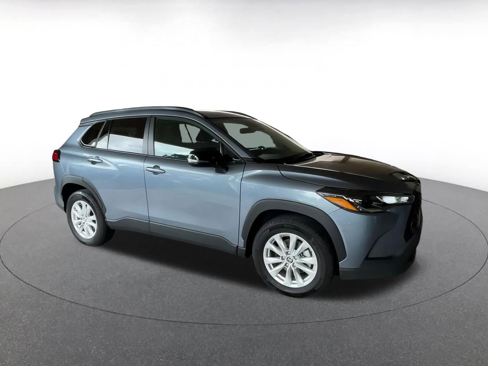 Thumbnail: 2025 Toyota Corolla Cross - 2