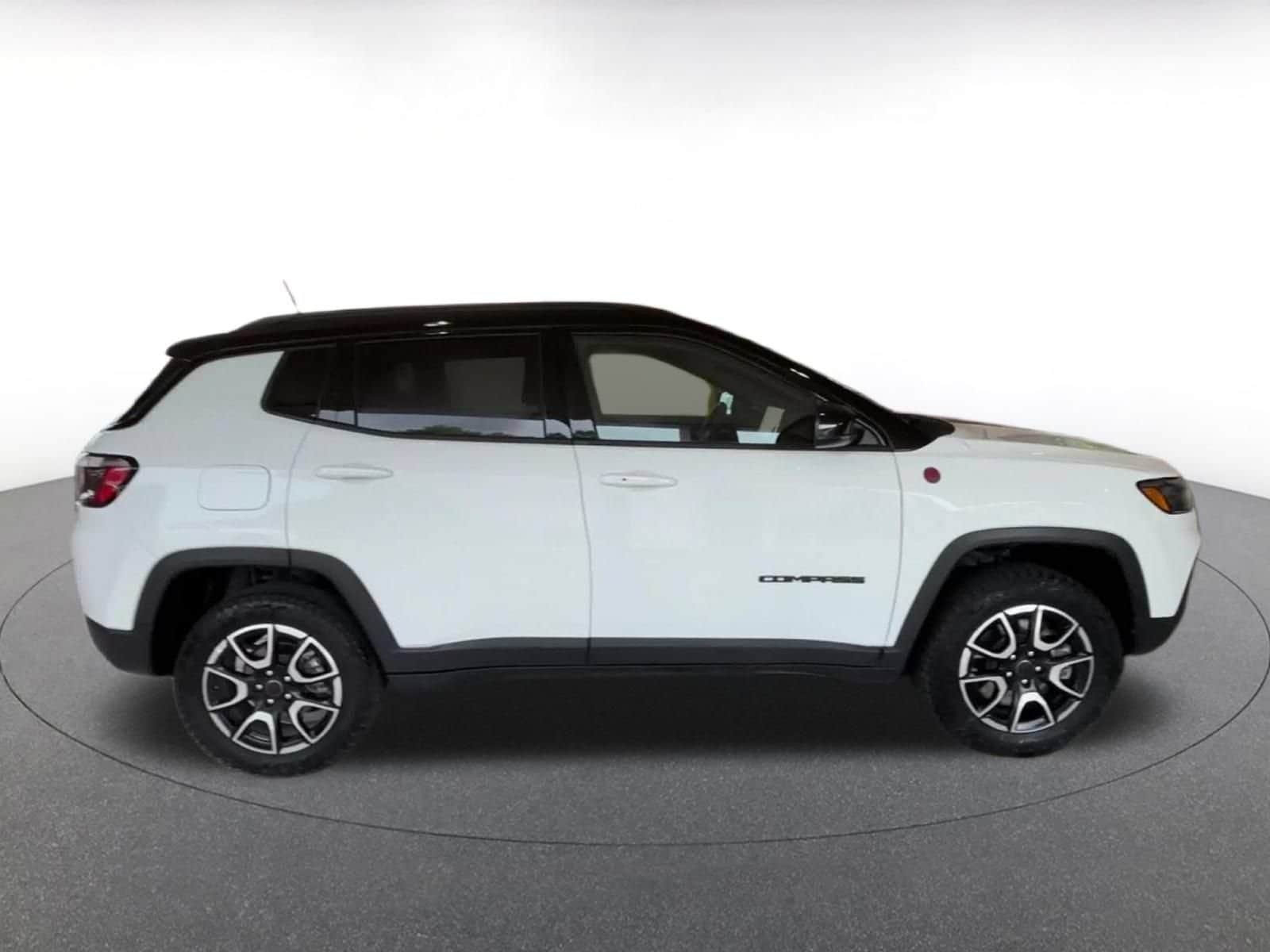 Thumbnail: 2025 Jeep Compass - 13