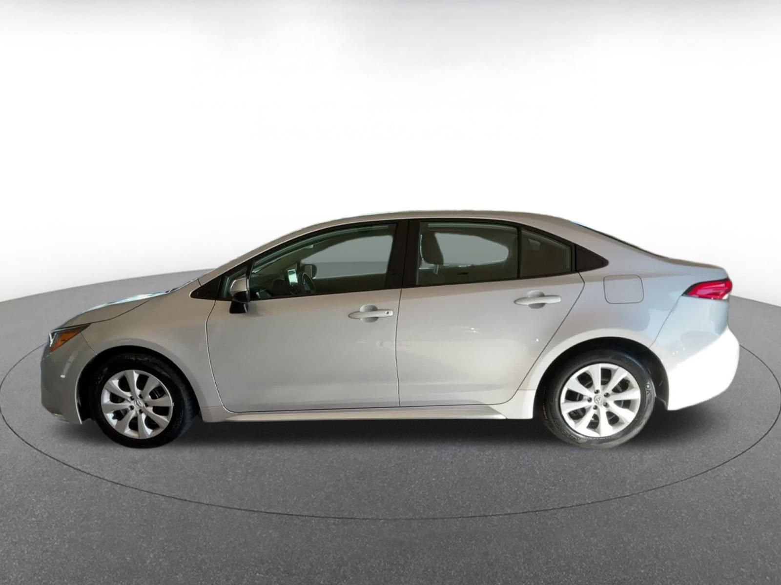 Thumbnail: 2024 Toyota Corolla - 9