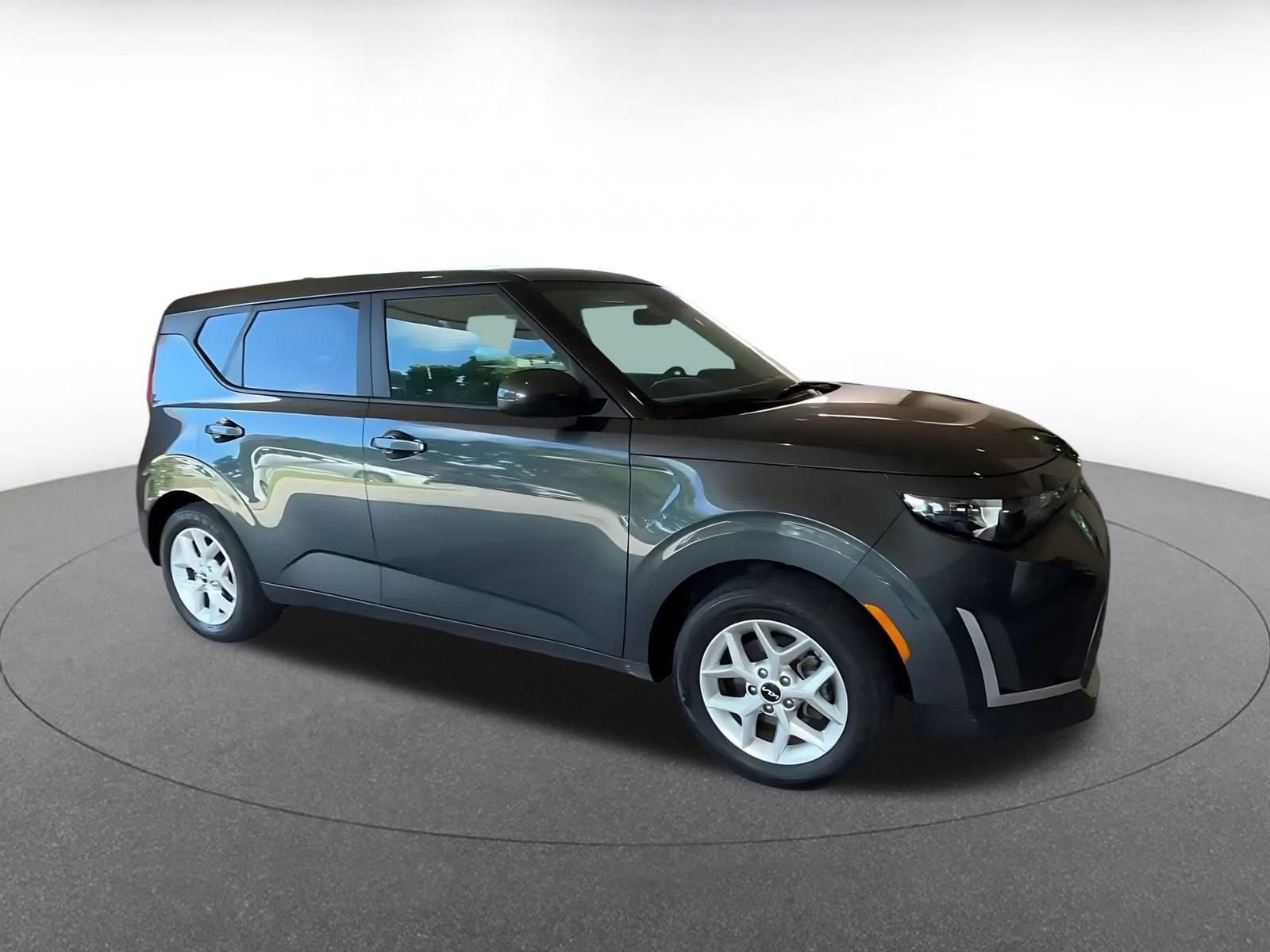 Thumbnail: 2025 Kia Soul - 2