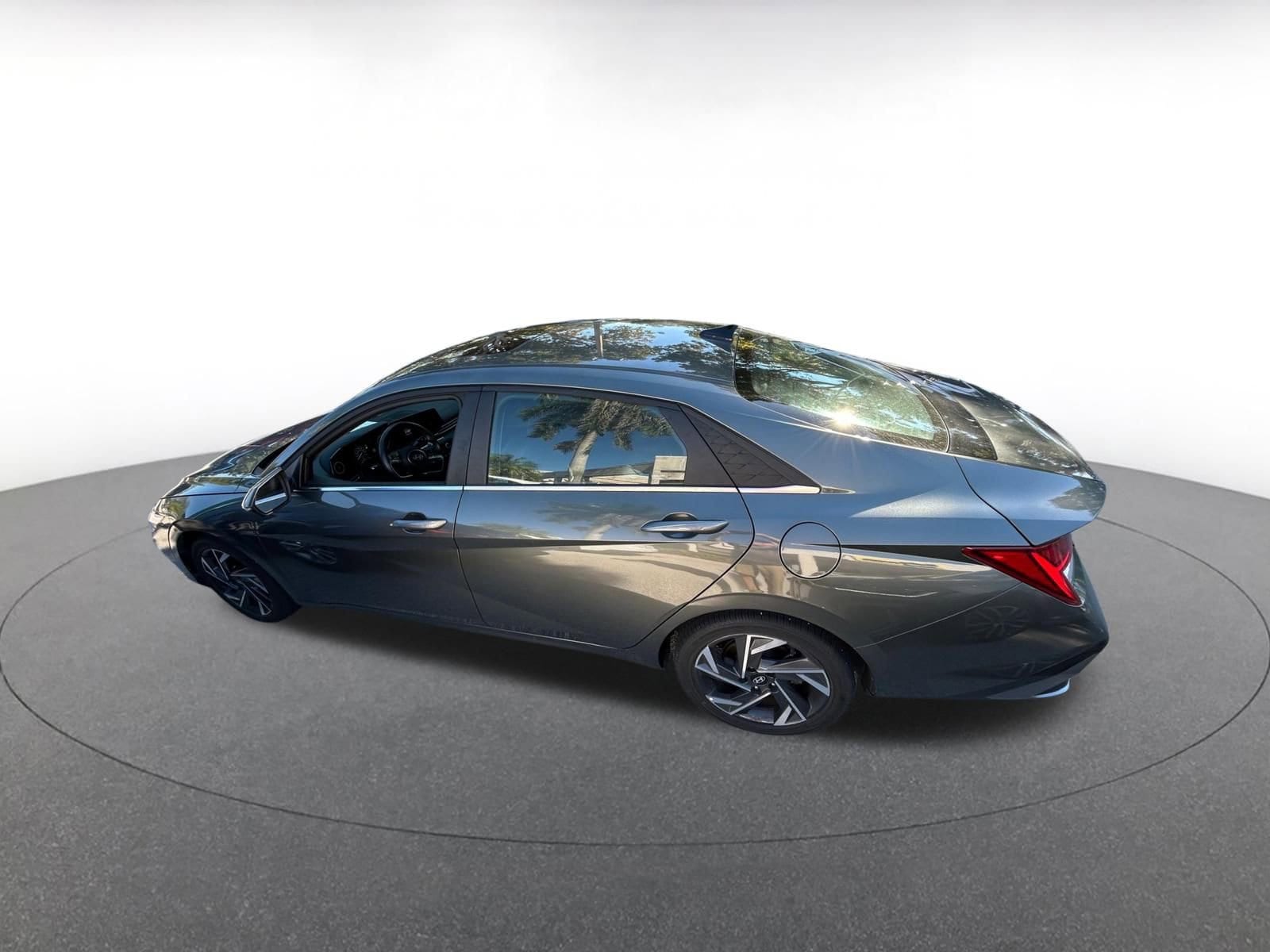 Thumbnail: 2025 Hyundai Elantra - 15