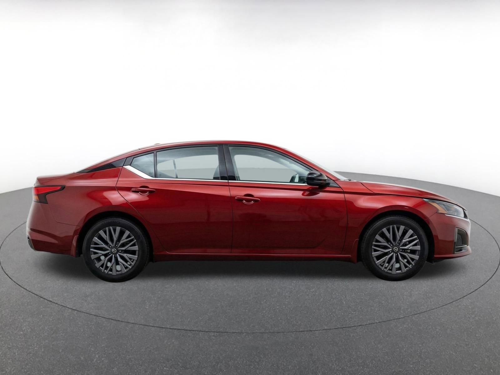 Thumbnail: 2025 Nissan Altima - 20
