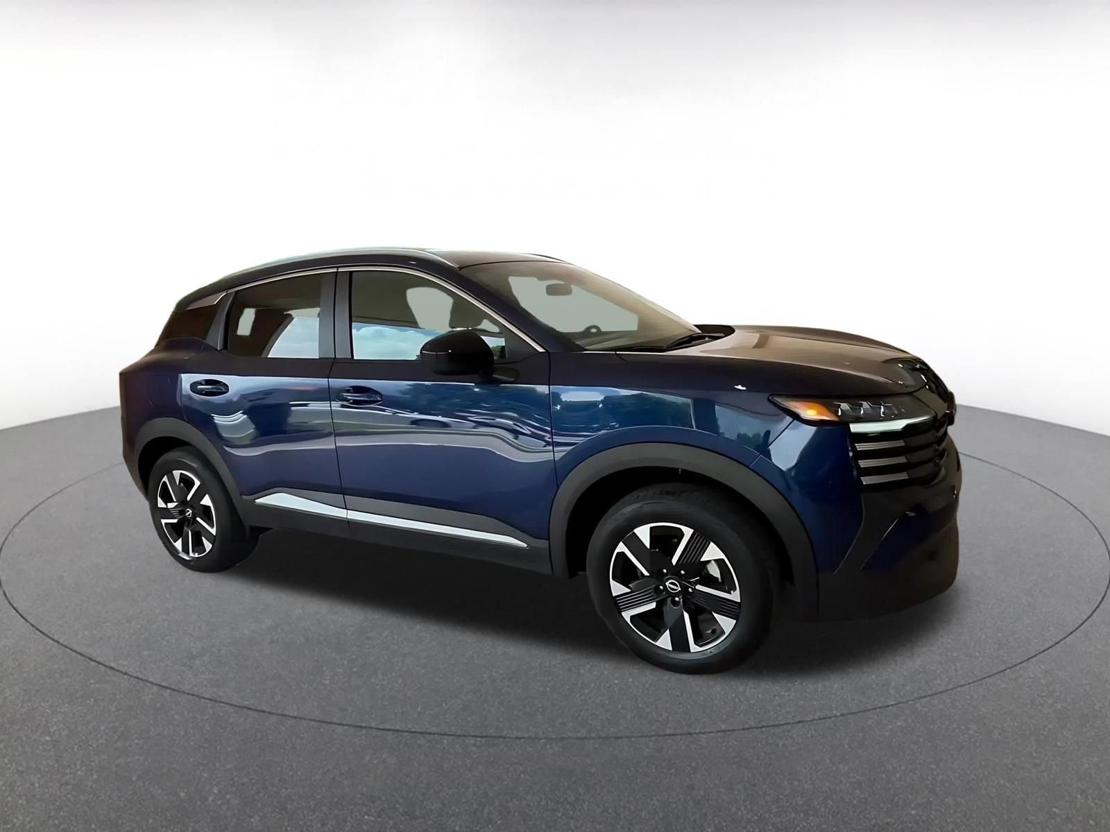 Thumbnail: 2026 Nissan Kicks - 2