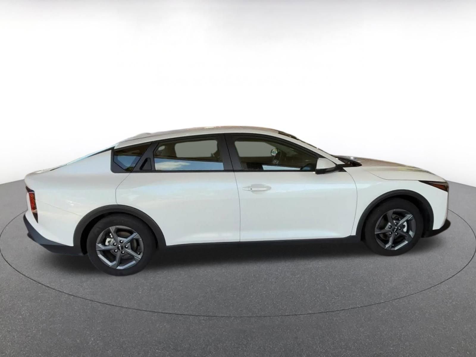 Thumbnail: 2025 Kia K4 - 16