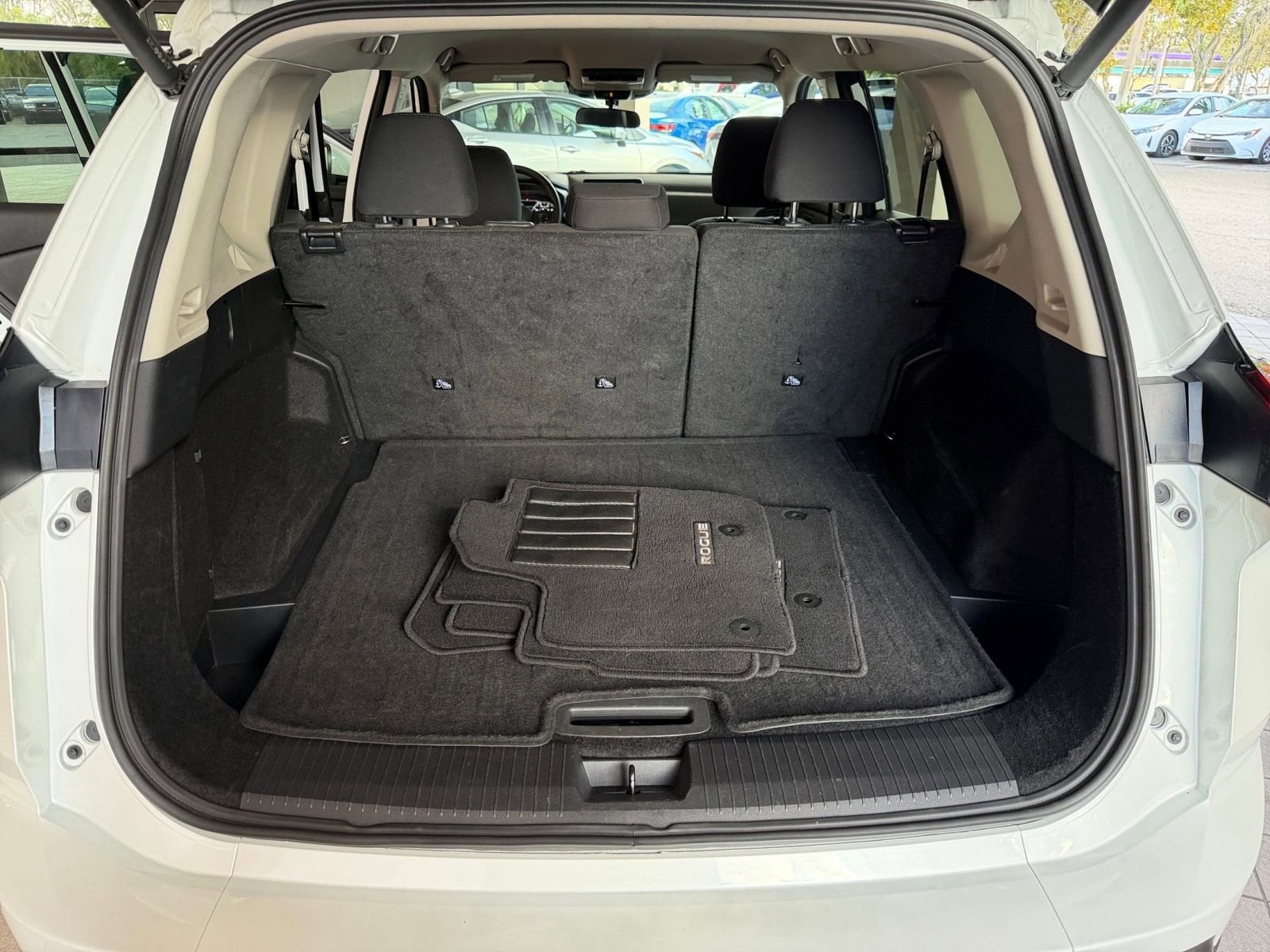 Thumbnail: 2025 Nissan Rogue - 27